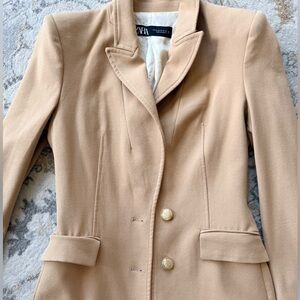 Zara (Never been worn) Beige Blazer with Gold Accents
